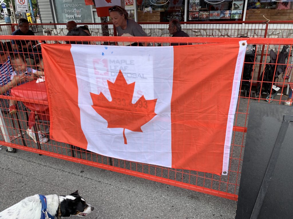 Bad Canadian Flag - wrong aspect ratio